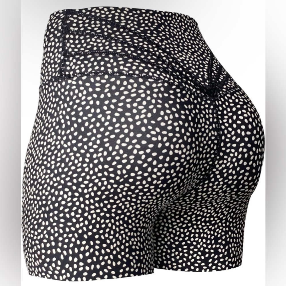 Aoxjox Trinity Workout Biker Shorts high waisted 6". Gently preowned